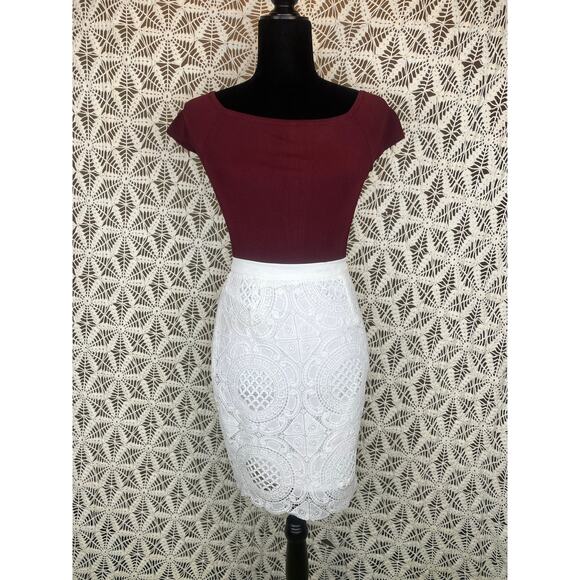 Gianni Bini Mindy Crochet Cover White Pencil Skirt - Picture 2 of 7